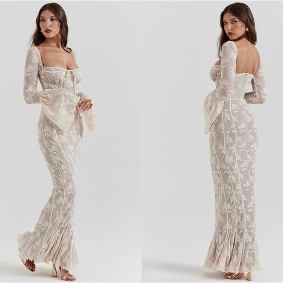 HOUSE OF CB 'Delilah' Vintage Cream Lace Maxi Dress NWOT - Picture 4 of 9